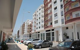 Brand New Bright Apartment